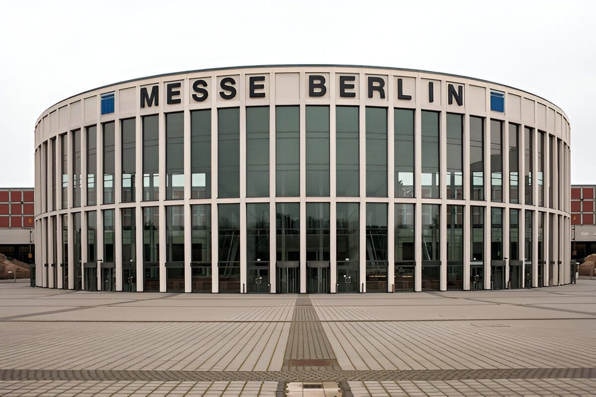 Fly Into Berlin for GREENTECH? Ride in Style With Our Service